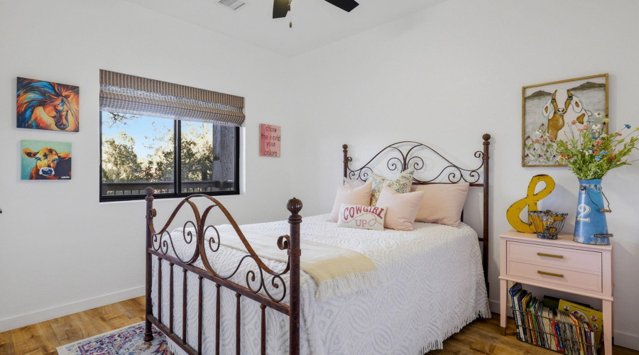 2225RoundaboutWay-HeberOvergaard-AZ-21