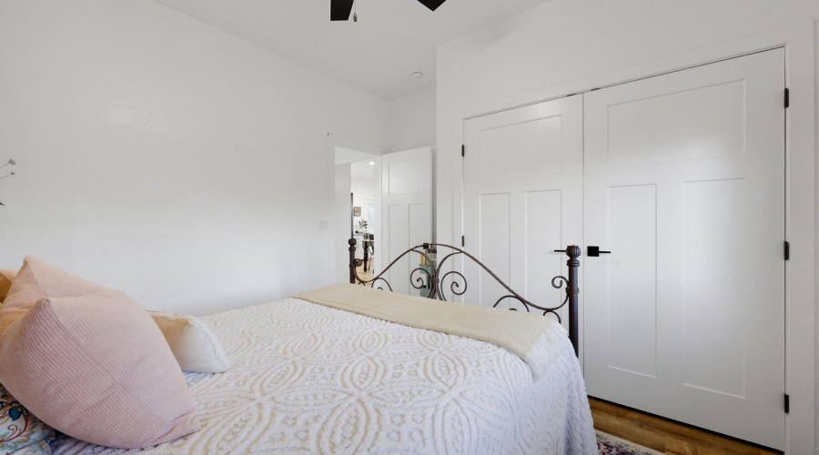 2225RoundaboutWay-HeberOvergaard-AZ-22
