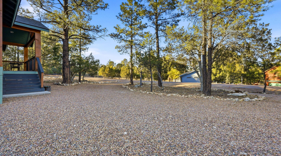 2225RoundaboutWay-HeberOvergaard-AZ-9