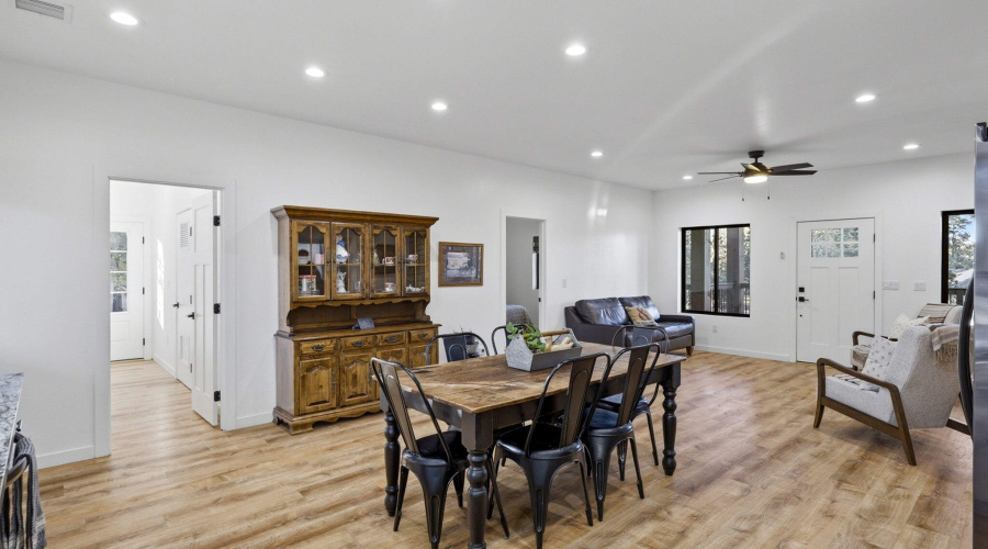 2225RoundaboutWay-HeberOvergaard-AZ-16