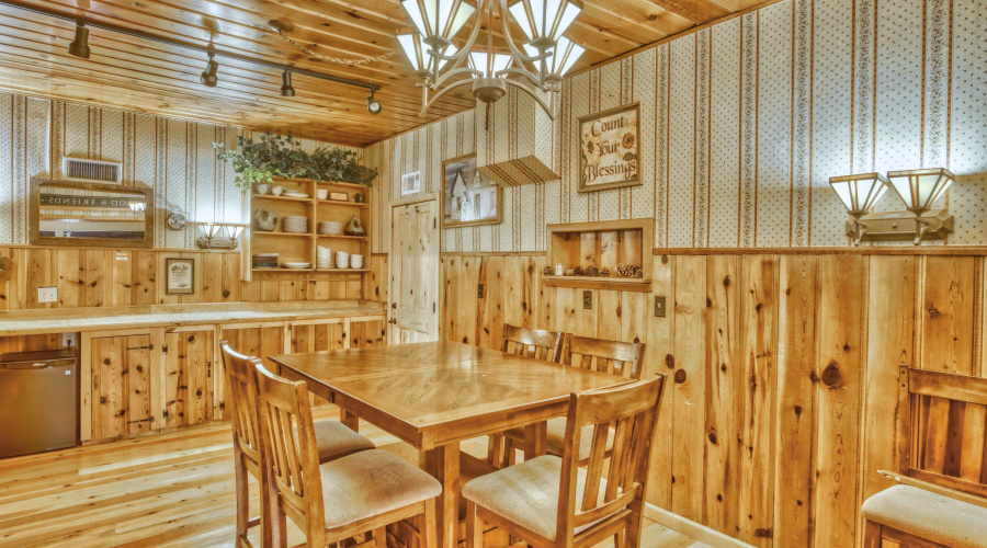 Lodge 2nd dining room