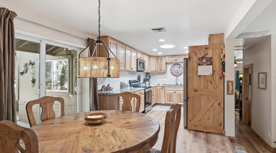 Dining/Kitchen