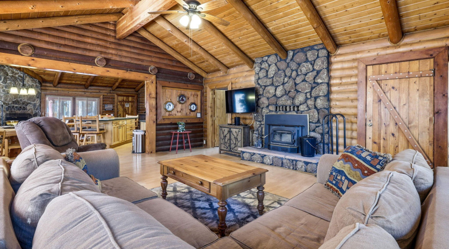 2nd Living room
