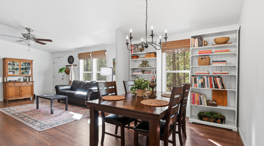 Dining area 2