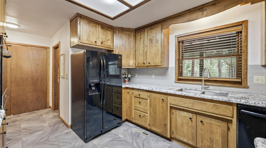 1041WhiteTailDr-ShowLow-AZ-12