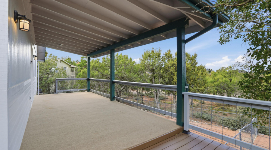 COVERED DECK