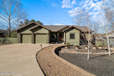 646 Oak Meadow Lane, Pinetop, Arizona 85935, Bedrooms, ,Bathrooms,Residential,For Sale,Oak Meadow,259518