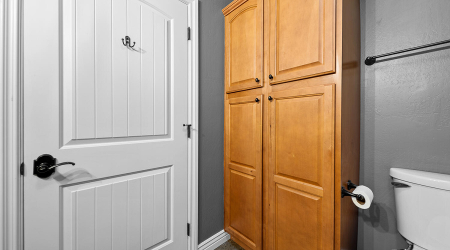 Storage in Guest Bath