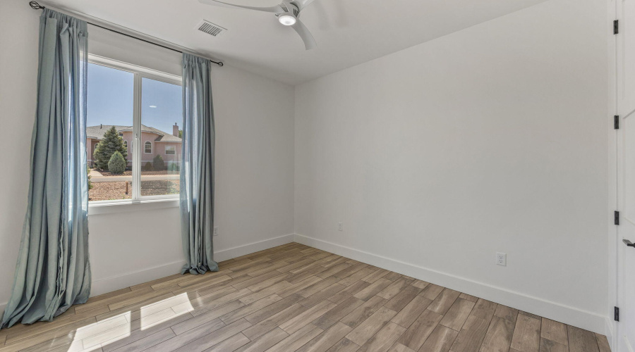 Guest Bedroom 3