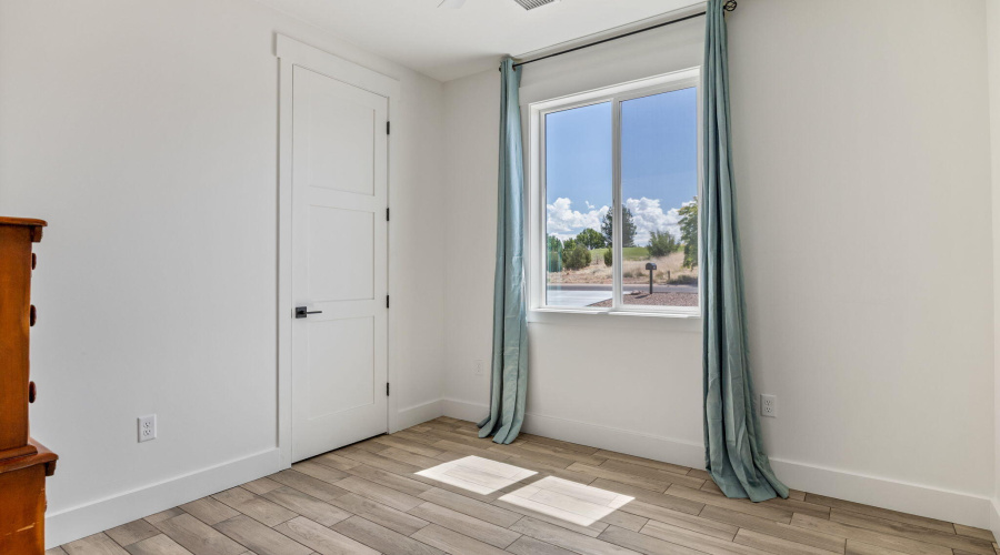 Guest Bedrooom 4