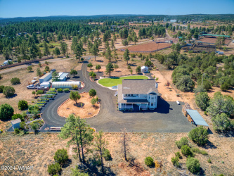 1108 Pearce Road, Show Low, Arizona 85901, Bedrooms, ,Bathrooms,Residential,For Sale,Pearce,259556