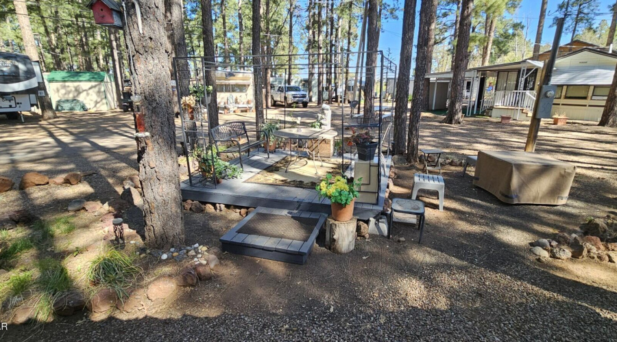 DeckandPit1