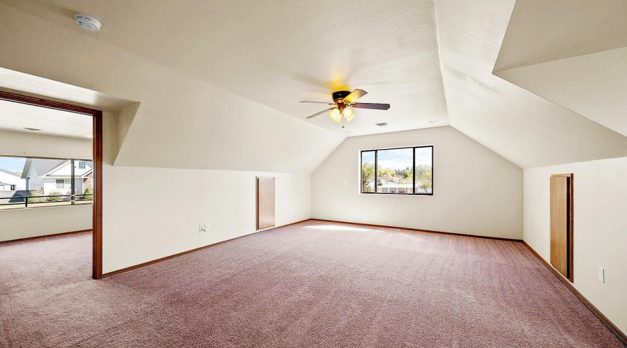 14 Upstairs Living Room