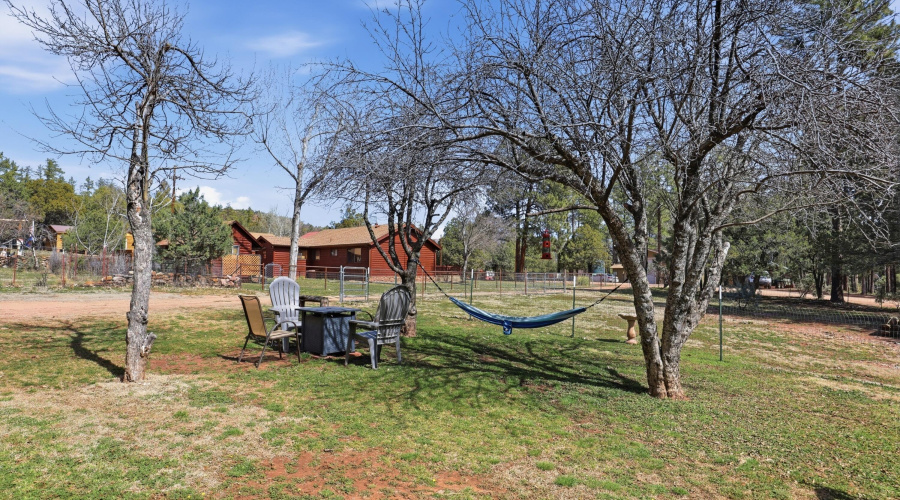 mead_ranch_2_houses_040