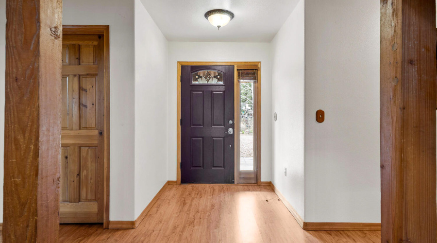 Foyer/Entry