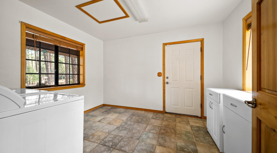 Large Mudroom