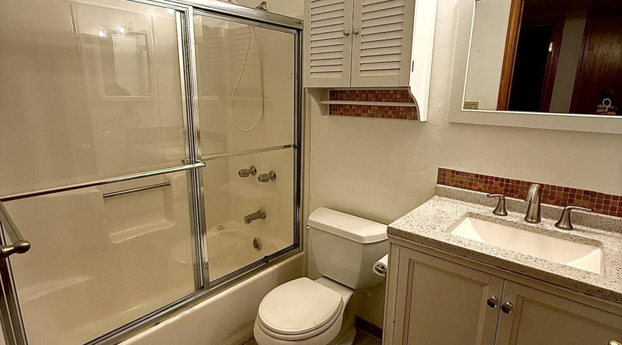 GUEST BATH