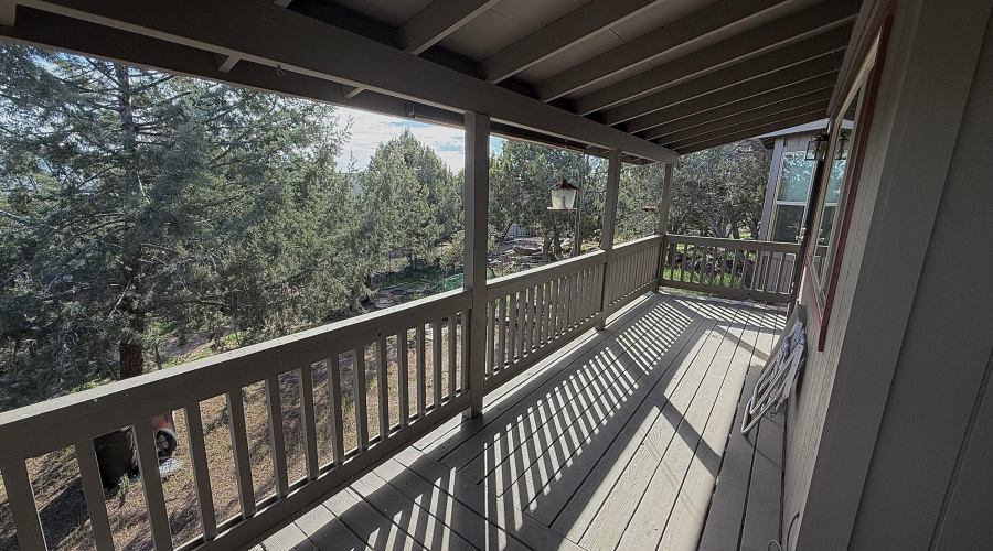 BACK DECK