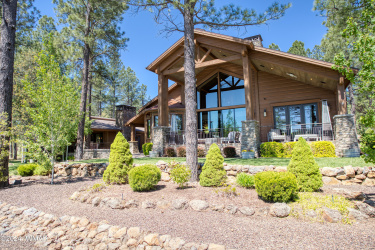9516 Sierra Springs Drive, Pinetop, Arizona 85935, Bedrooms, ,Bathrooms,Residential,For Sale,Sierra Springs,259690