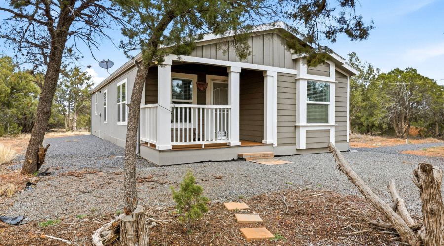 Front of 2145 Pulp Mill Rd home