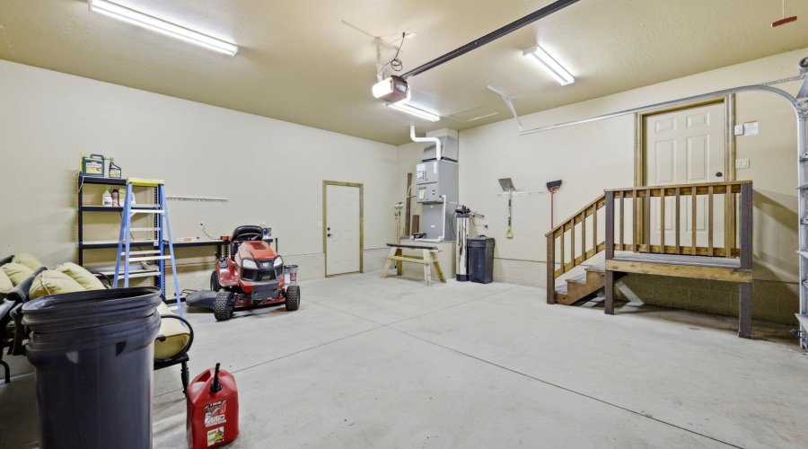 2750ColumbiaLn-OvergaardAZ-32