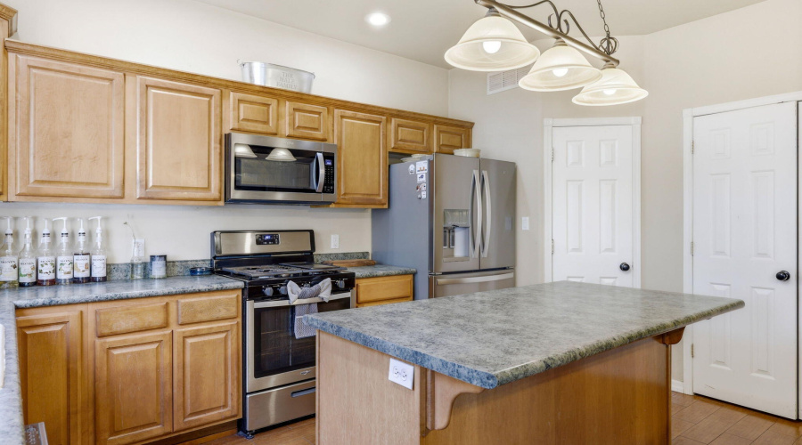 1549MainlineRd-HeberOvergaard-AZ-12