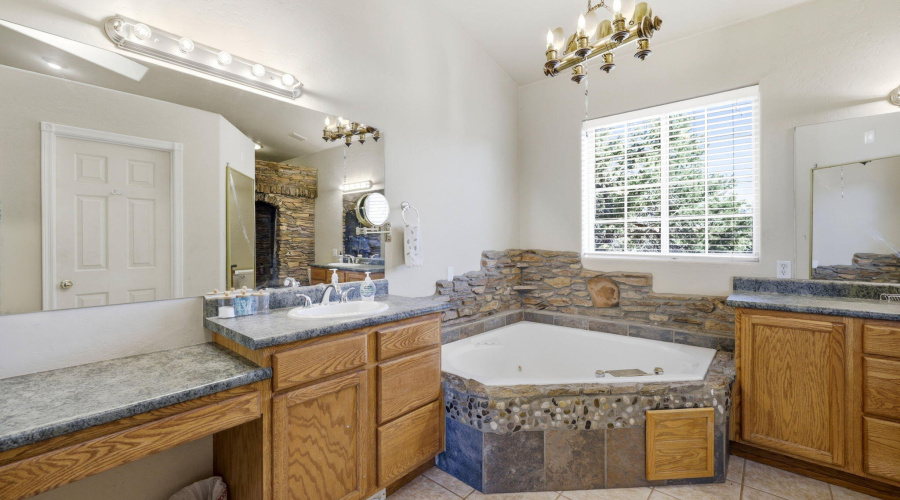 1549MainlineRd-HeberOvergaard-AZ-18