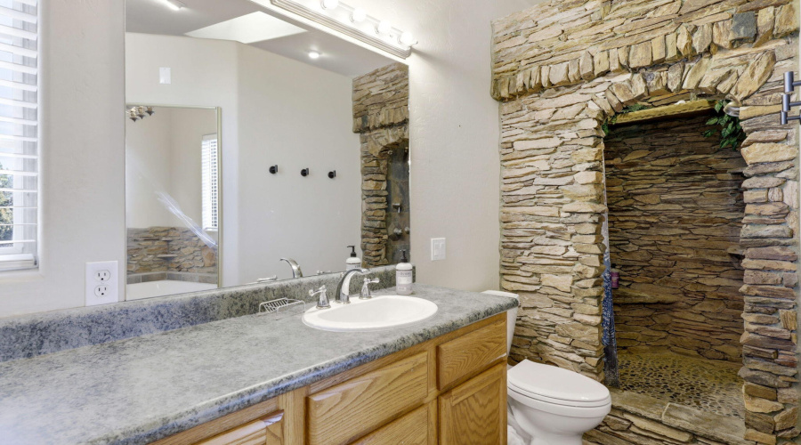 1549MainlineRd-HeberOvergaard-AZ-19