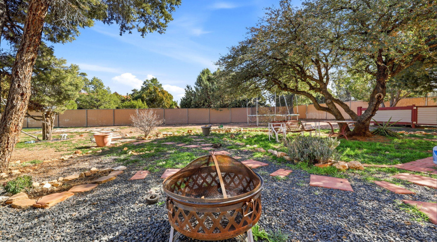 1549MainlineRd-HeberOvergaard-AZ-31