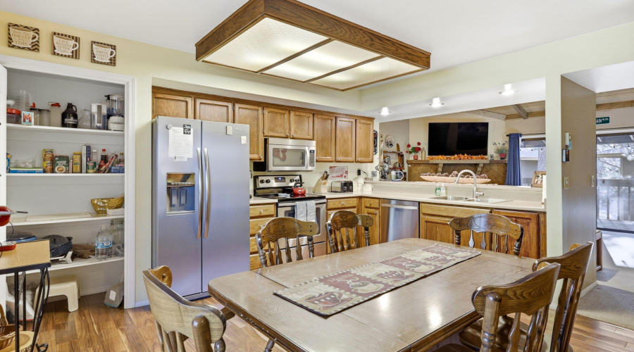2582MustangCir9A-PinetopAZ-11
