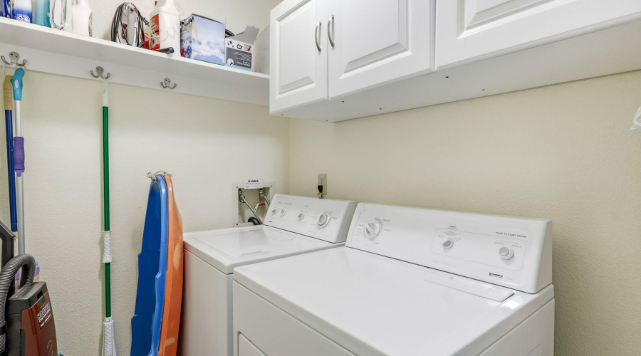 2582MustangCir9A-PinetopAZ-19
