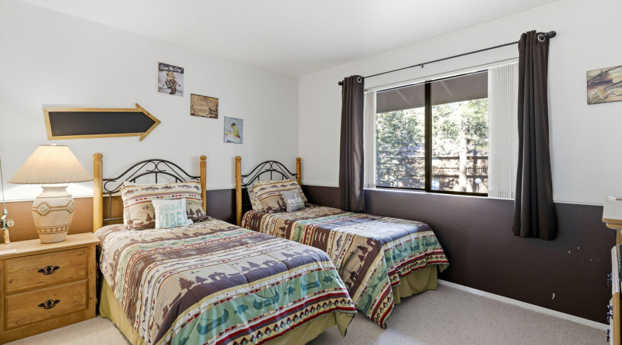 2582MustangCir9A-PinetopAZ-20