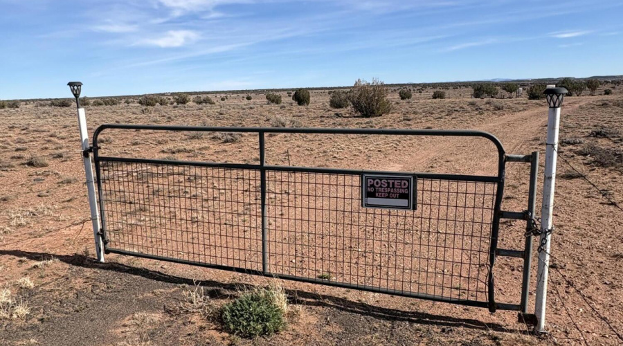 Gate
