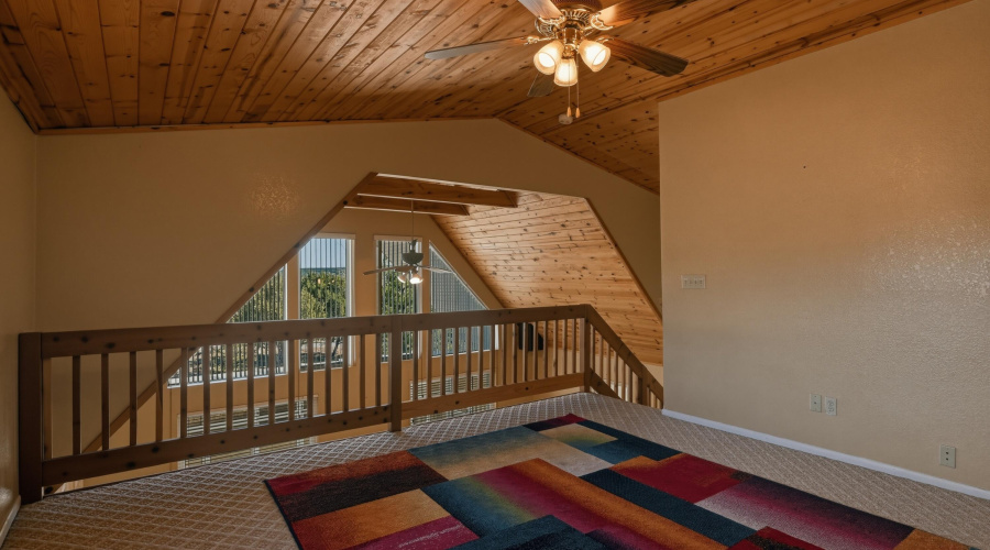 Loft 2