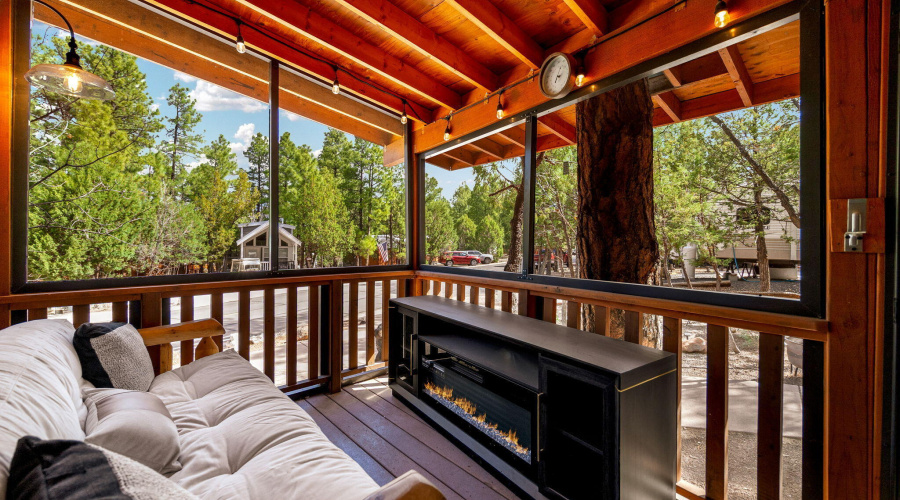 Screened Deck