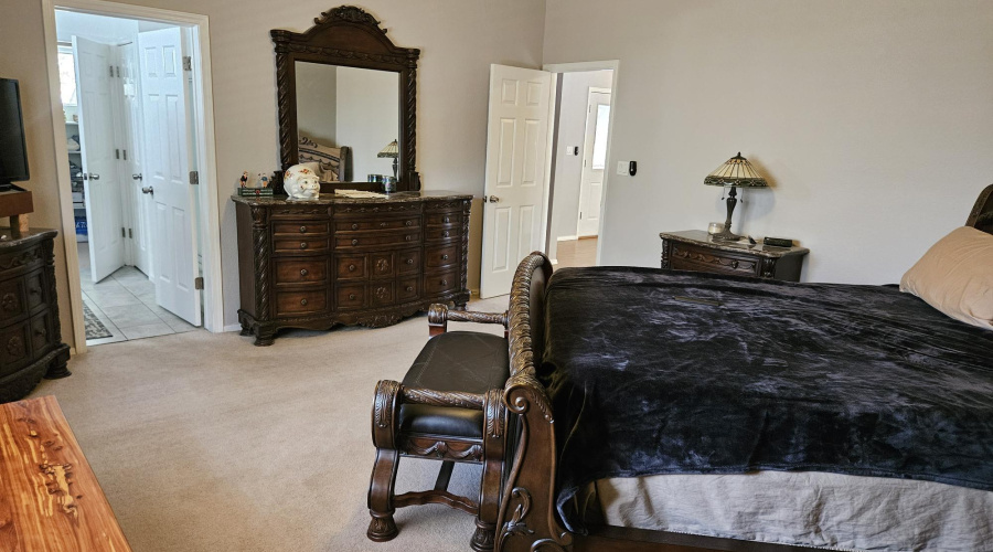 MAIN BEDROOM 2