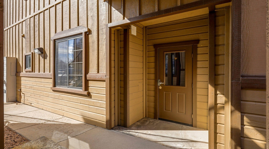 BUILDING ENTRANCE