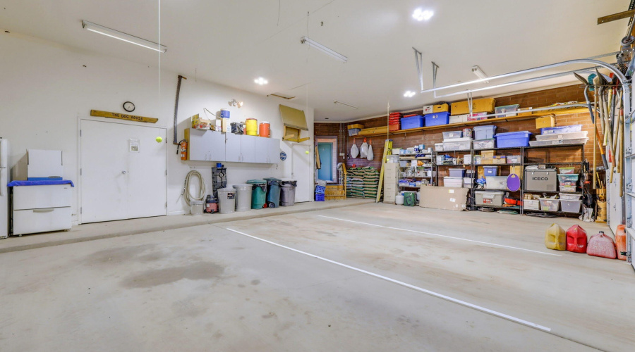 36 Garage twd Wkshp & Mech Rm Doors
