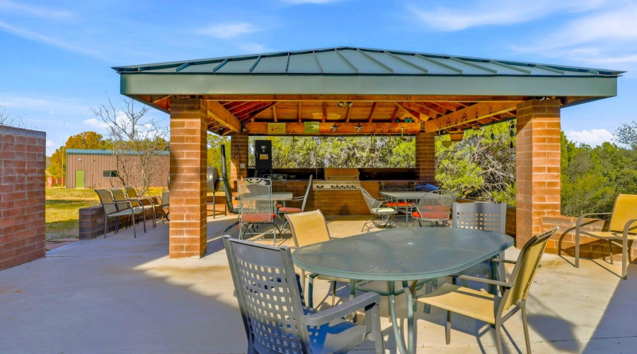 Ramada fr Patio & Steel Gar