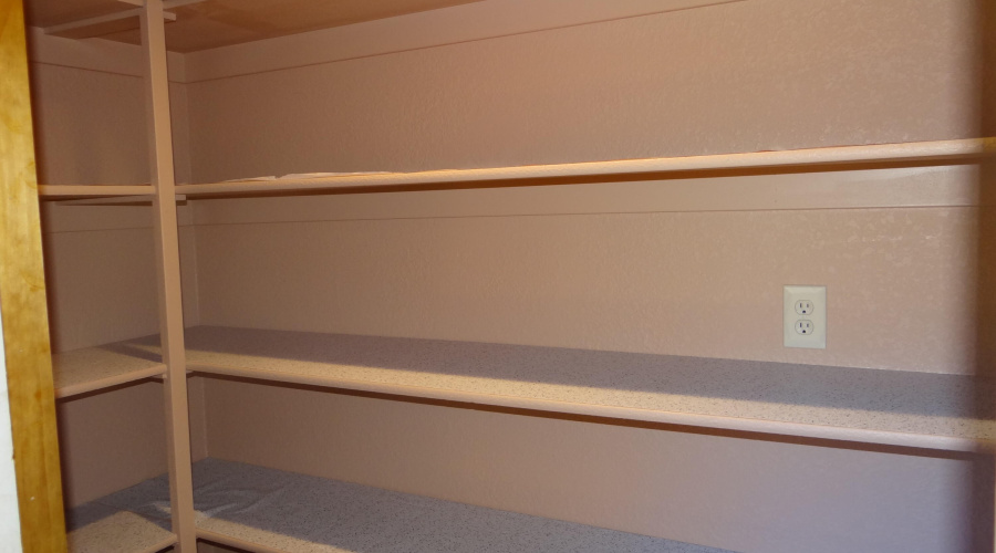 Walk in Pantry
