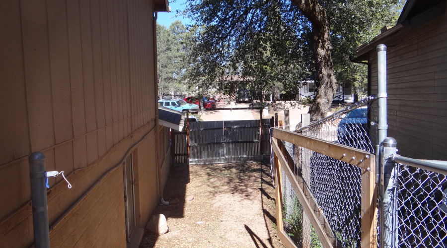 RV Gate