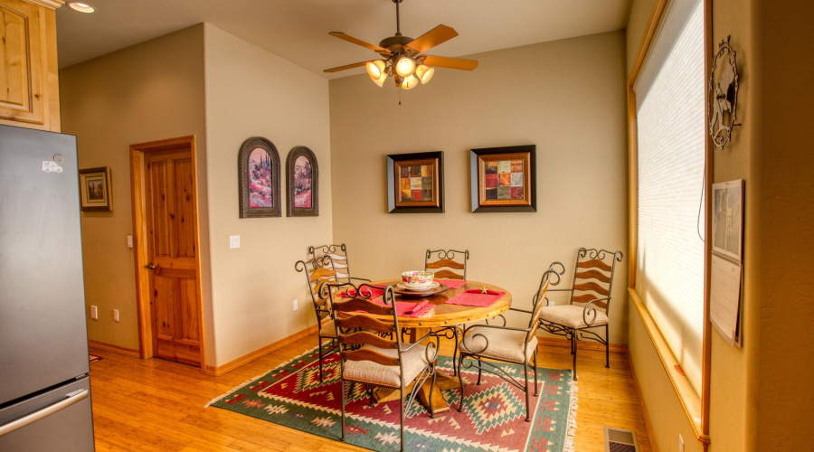 Breakfast Dining Area