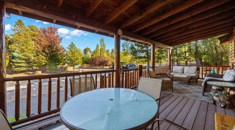 SPACIOUS FRONT PORCH