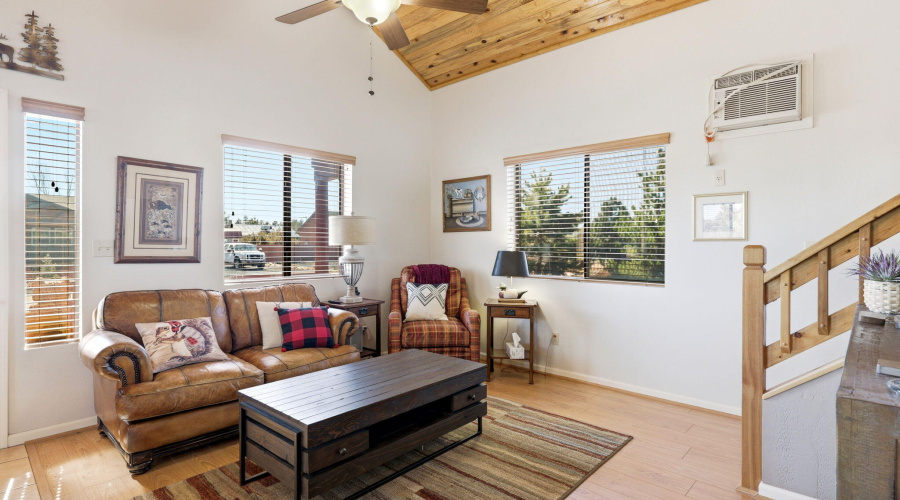 2246SitgreavesDr-HeberOvergaard-AZ-8