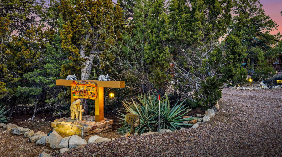 1582GreentreeCir-HeberOvergaard-AZ-Twili