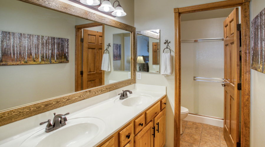 Primary SuiteBathroom Dual Vanity