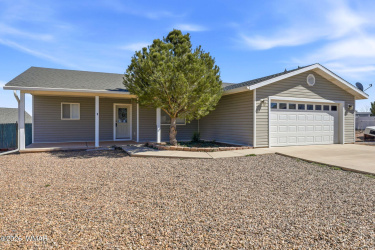 2996 Park Plaza Drive, Snowflake, Arizona 85937, Bedrooms, ,Bathrooms,Residential,For Sale,Park Plaza,259885