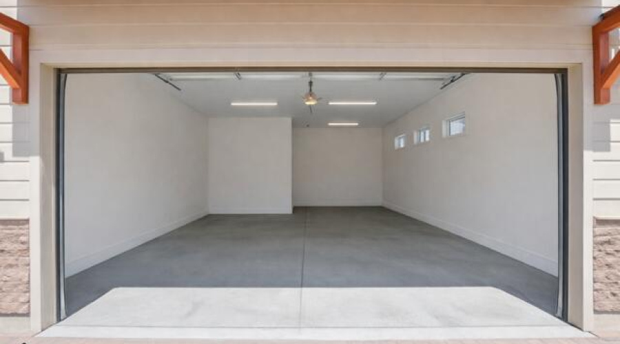 AI Empty 2+ Car Garage