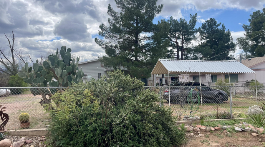 247 E Cottonwood