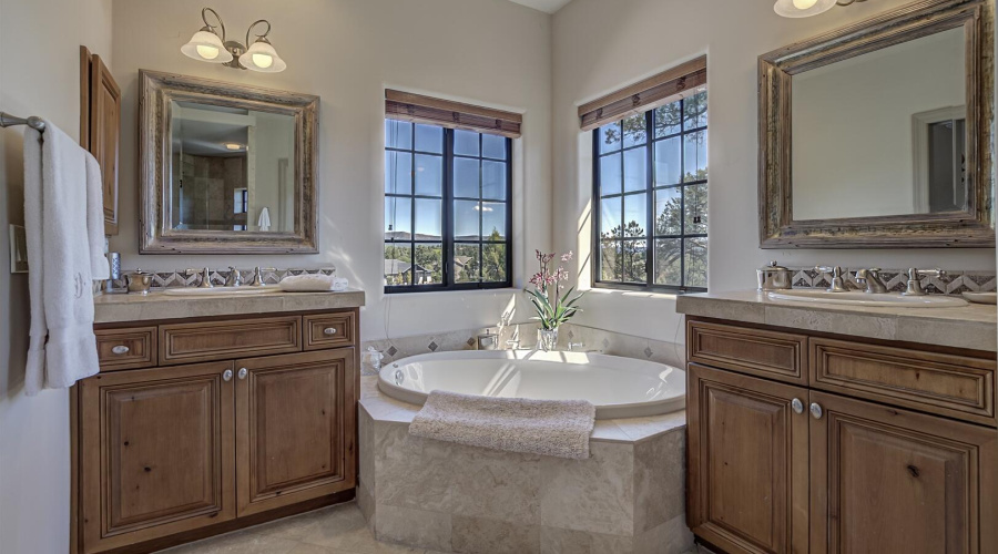 Second Master bath